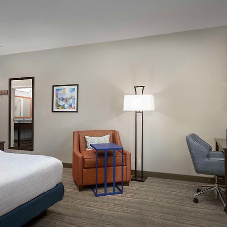 Hampton Inn & Suites Huntsville Research Park Area Exteriör bild