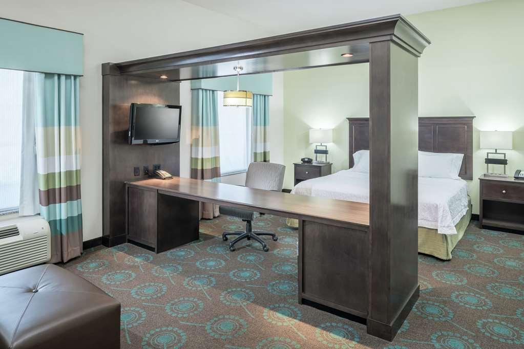 Hampton Inn & Suites Huntsville Research Park Area Rum bild