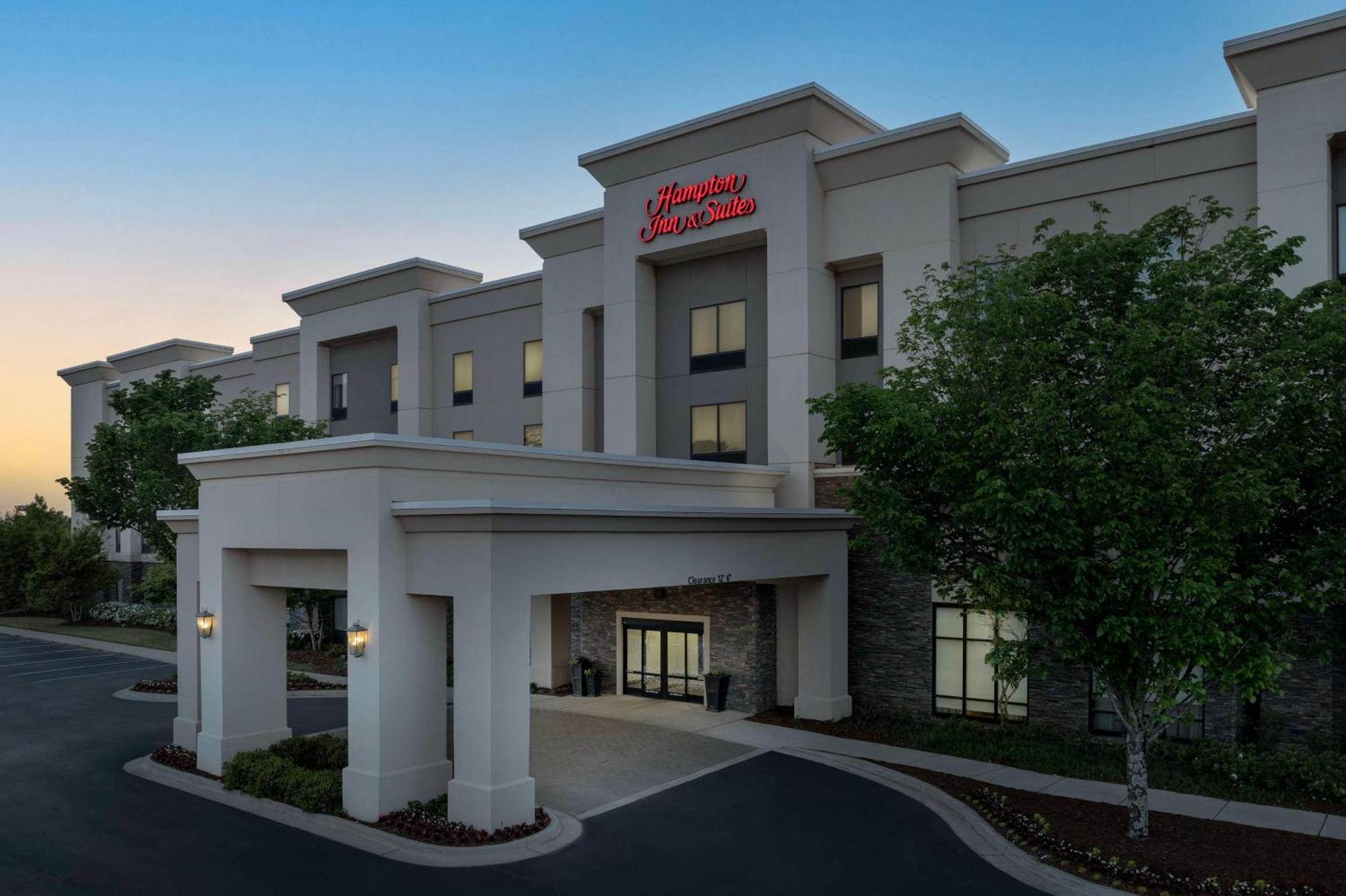 Hampton Inn & Suites Huntsville Research Park Area Exteriör bild