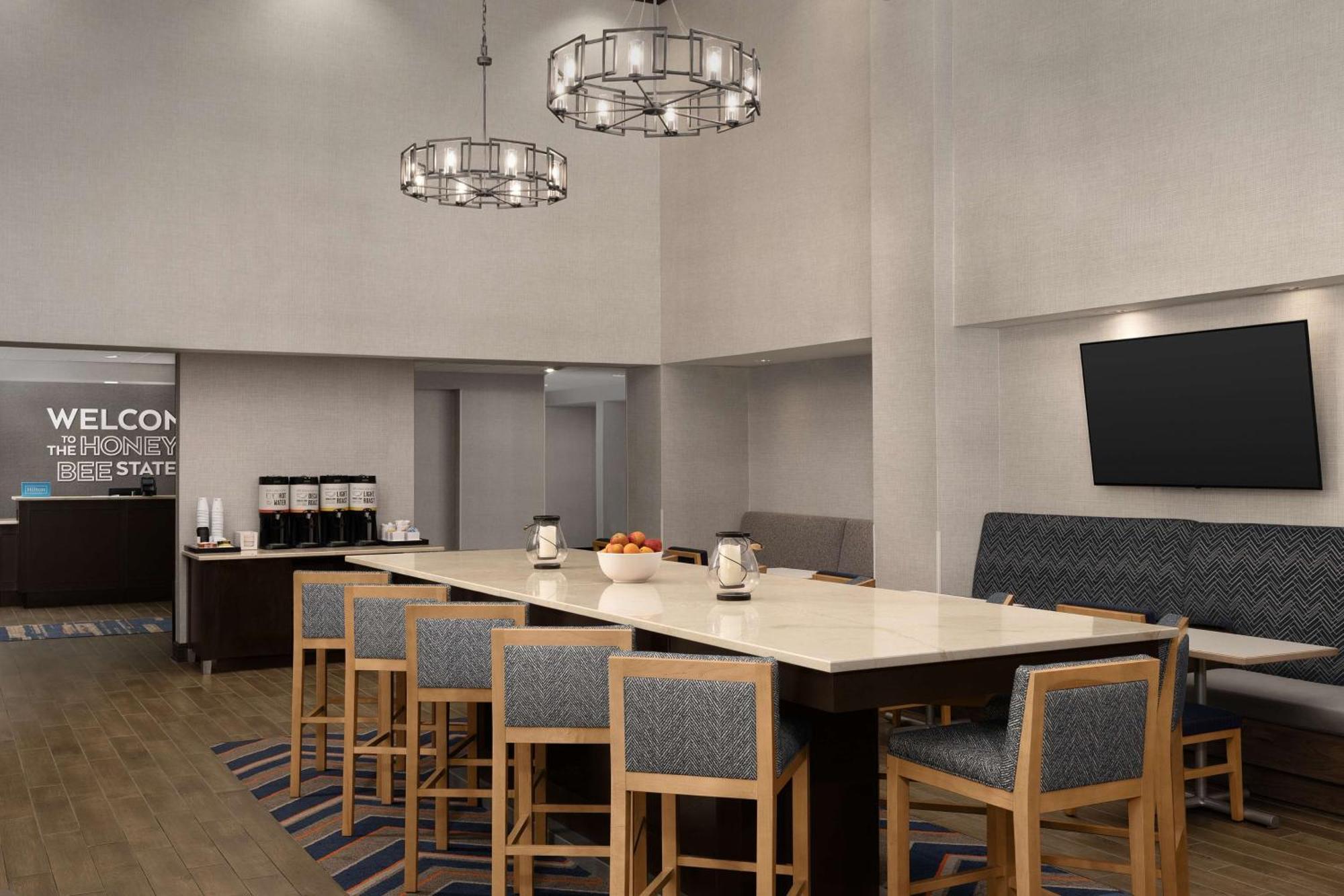 Hampton Inn & Suites Huntsville Research Park Area Exteriör bild