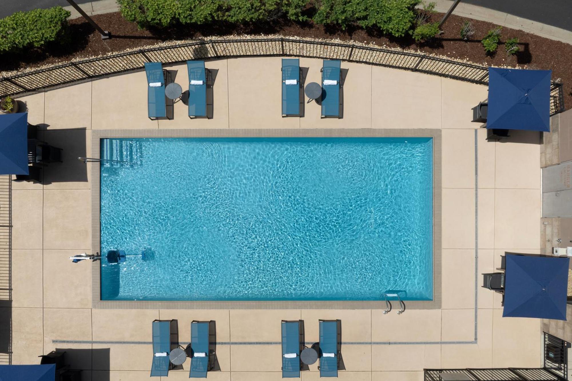 Hampton Inn & Suites Huntsville Research Park Area Exteriör bild